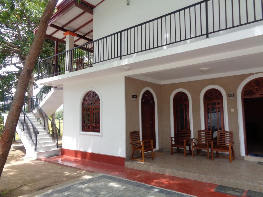 Hotel Man Guest Polonnaruwa Exterior foto