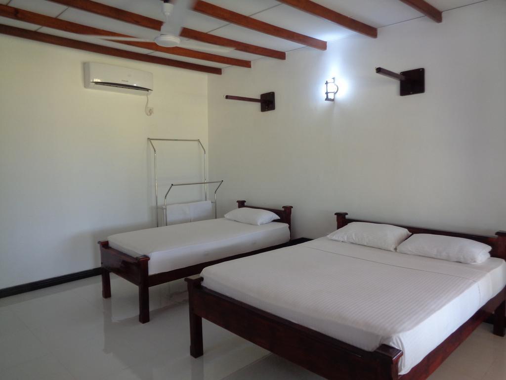 Hotel Man Guest Polonnaruwa Exterior foto